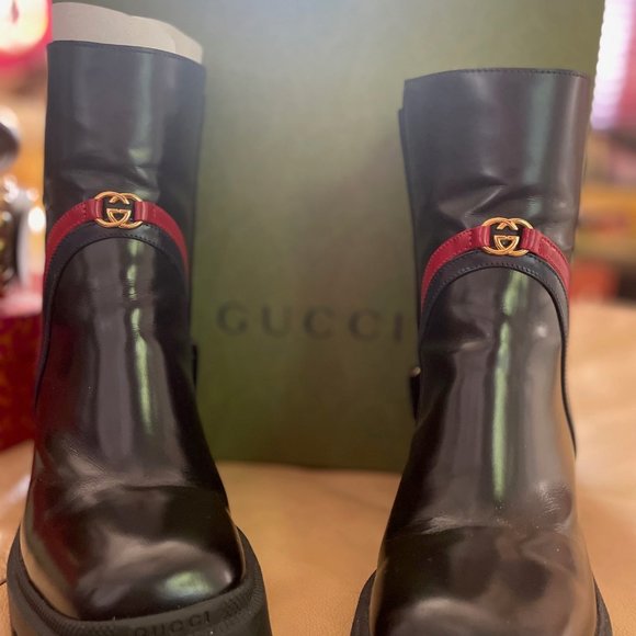 Gucci Black Ankle Boots with Interlocking G - Picture 3 of 9